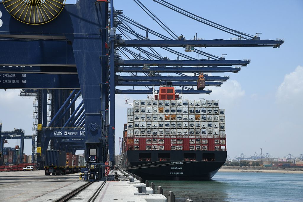 Pakistan launches global-standard bunkering at Karachi Port